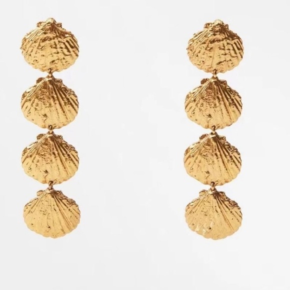 Zara limited edition shell design golden earrings NWT ✨✨🔥 - Picture 2 of 4
